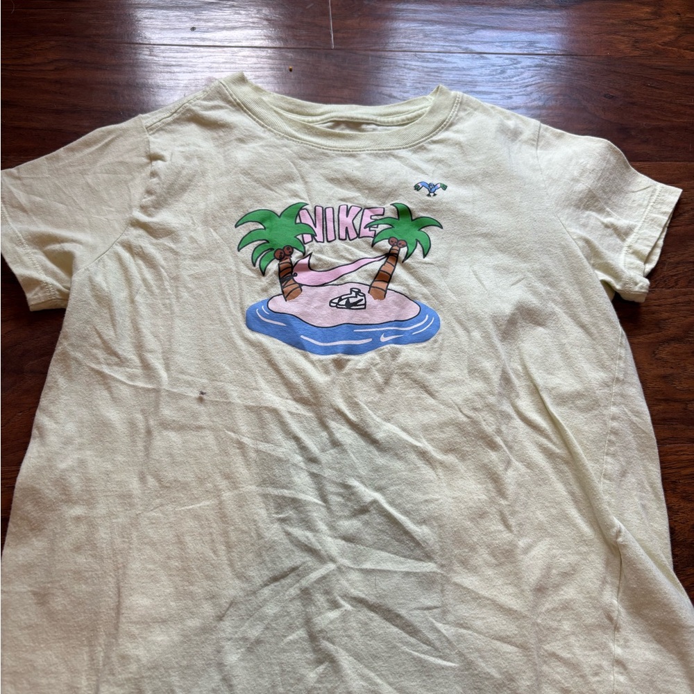 Nike Light Cream Tee